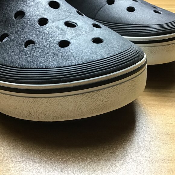 Crocs Unisex Baya Clog Size M9/W11  Black - Picture 7 of 8